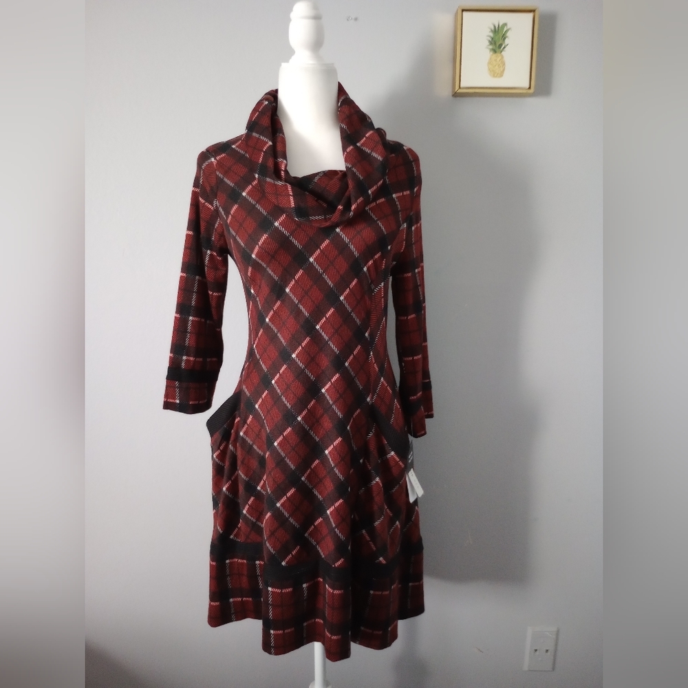Robbie bee Dress Brown 3/4 sleeves size Large brand new with tags with pockets
